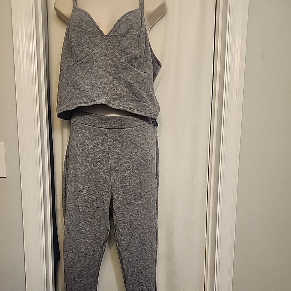 Express Women’s Sweater Knit Cami Sz XL Sweetheart Neckline & Med Pants Gray XL